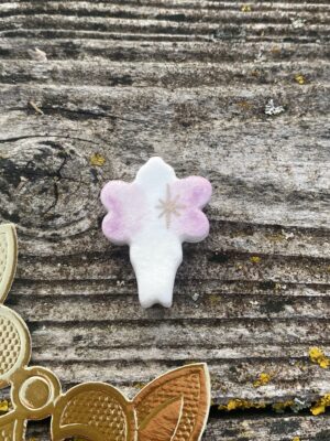 Fève en porcelaine thème magie : la fée